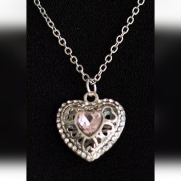 NWT Sparkling pink heart and white stone, silver tone necklace and earring - Picture 3 of 5